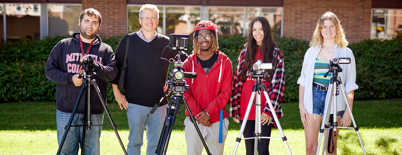 학술 프로그램, 바카라사이트 뱃무브 칼리지